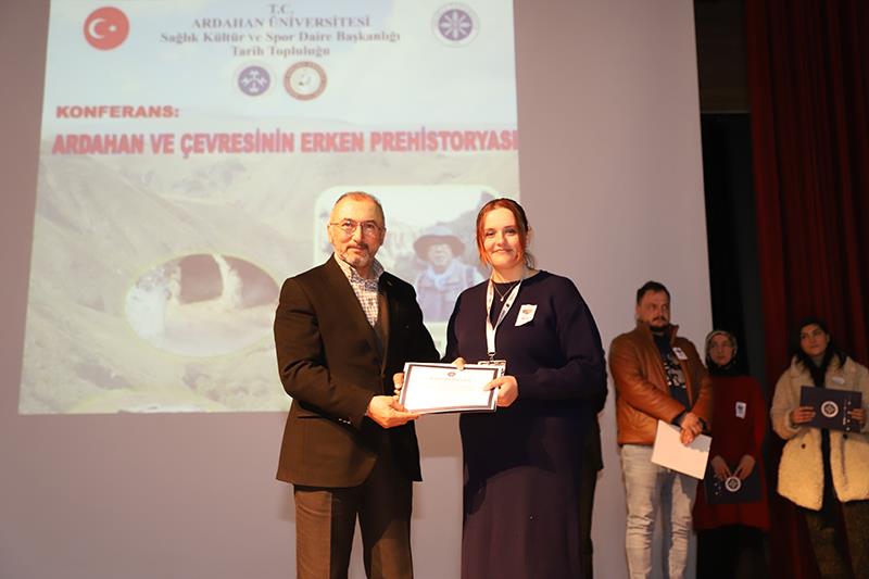 “Ardahan ve Çevresinin Erken Prehistoryası” Başlıklı Konferans Düzenlendi