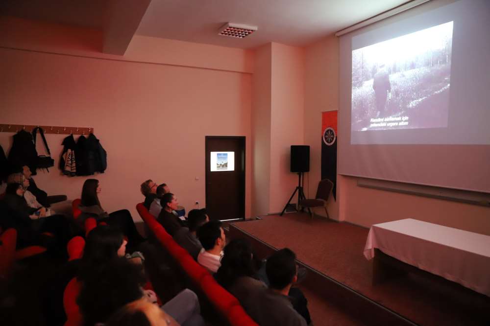 Ara İstasyon (Полустанок): LevTolstoy’un Son Yılları Üzerine Etkinliği Gerçekleştirildi